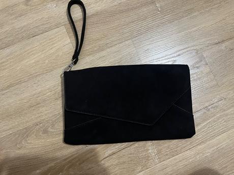 Listová kabelka baťa, baťa