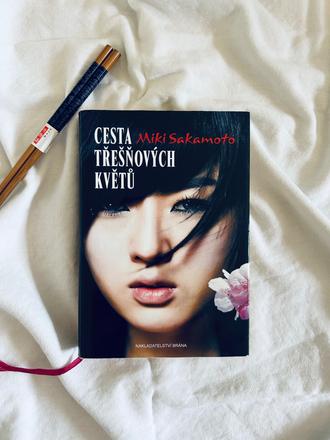 Miki sakamoto - cesta třešňových květů,