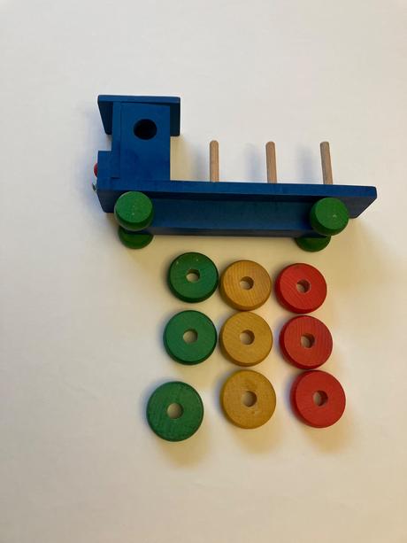 Drevený vláčik,