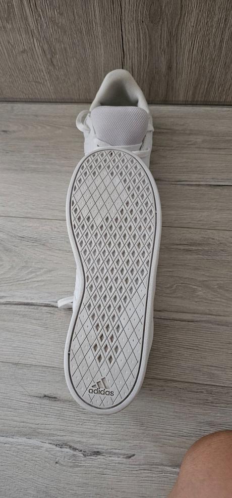 Tenisky adidas v. 39 1/3, adidas,39