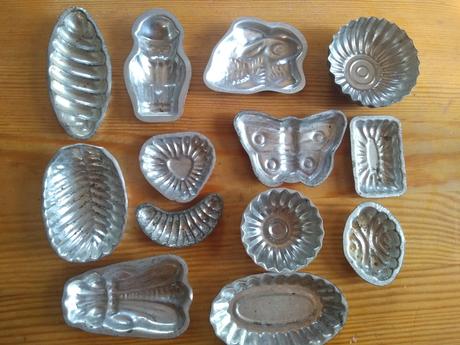 Retro formičky 12 ks - 13 eur,