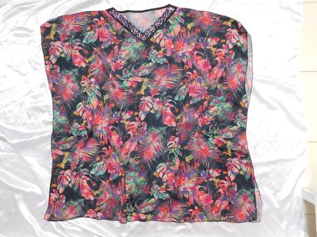 Kvalitna velmi pekna tunika, 