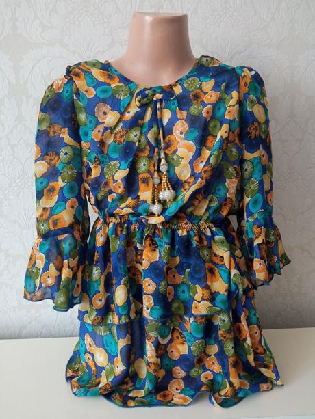 Dievčenské kvetované šaty, 122