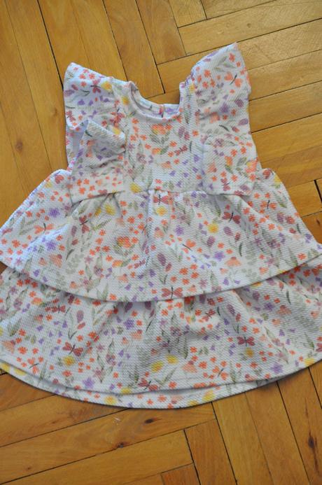 Dievčenské šaty, gate,74