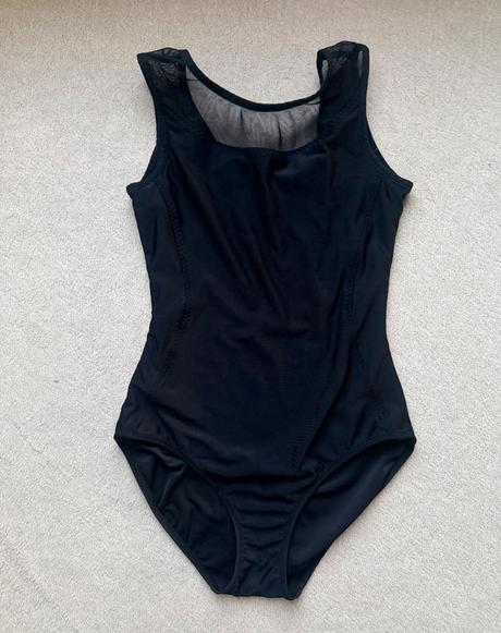 Gymnastický dres bez rukávov, 116