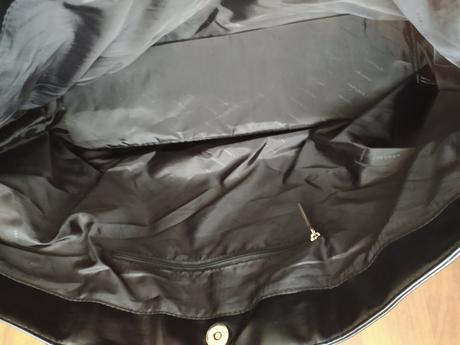 Nová kabelka, versace