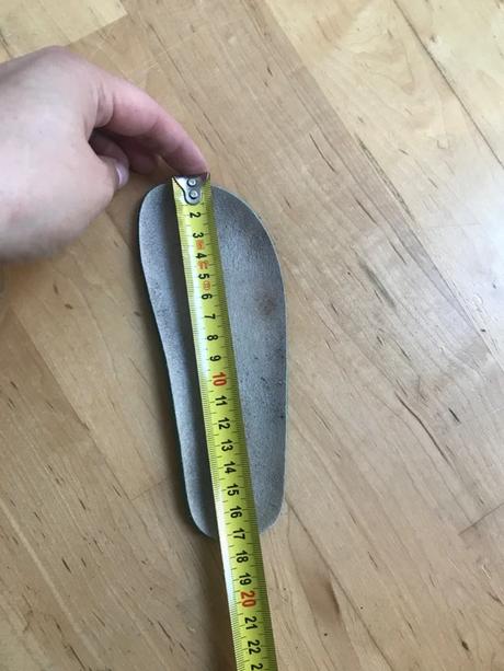 Barefooty froddo, froddo,26