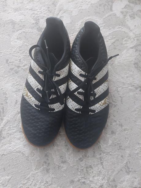 Halovky, adidas,38