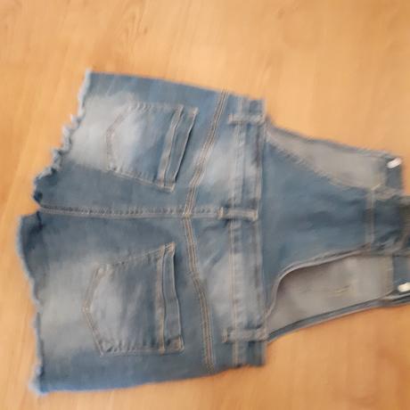 Kraťasy riflové, 146