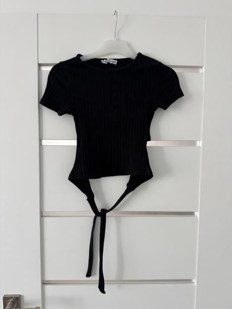 Vrubkovany top s maslickou, new yorker,32