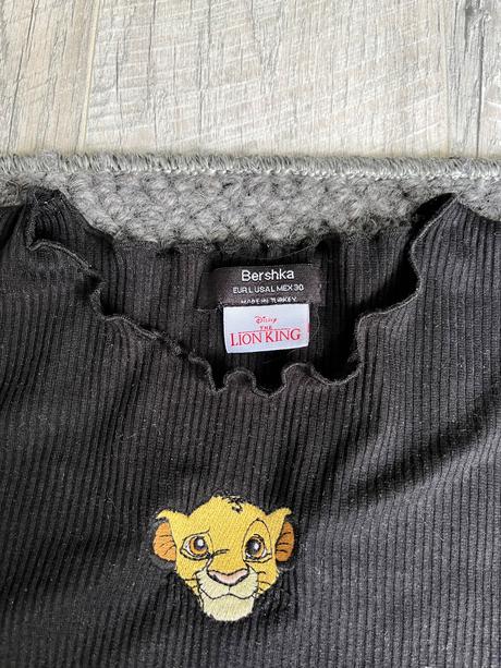 Croptop levý kráľ, bershka,l
