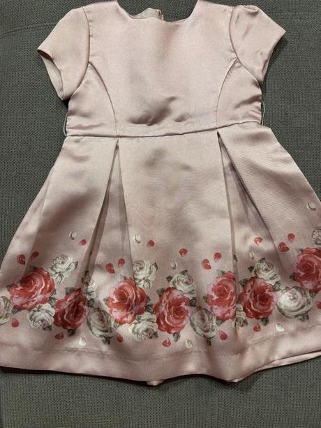 Dievčenské saty, mayoral,110