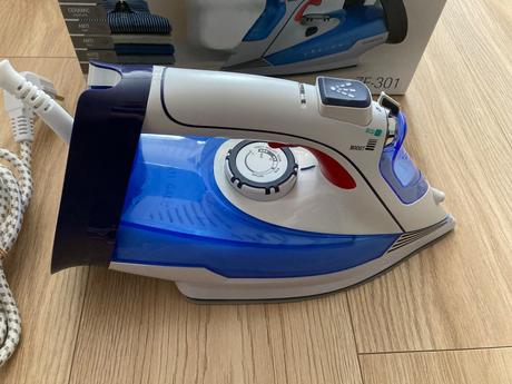 Naparovacia žehlička orava ze-301, orava