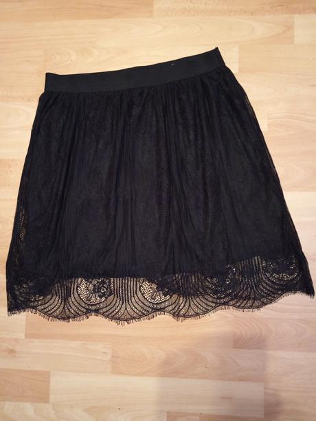 Čipkovaná sukňa, gate,42