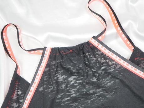 Kvalitné letné šaty, 44