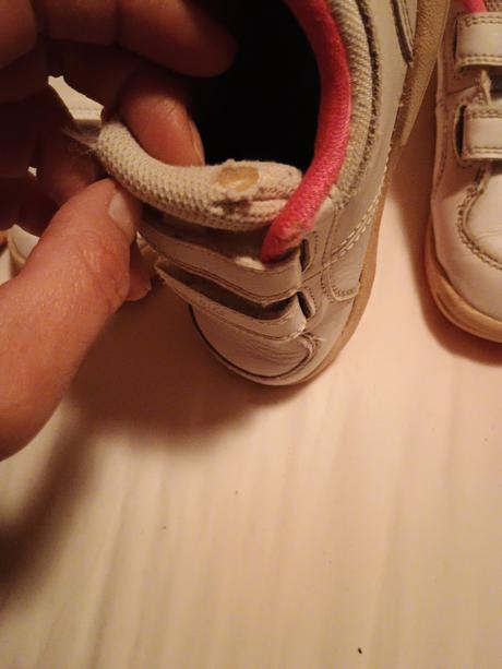 Tenisky v.25 a v.26, nike,25