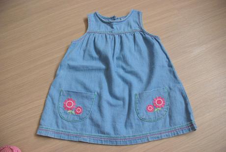 Šatôčky + legíny s jahôdkami ako nové, f&f,86