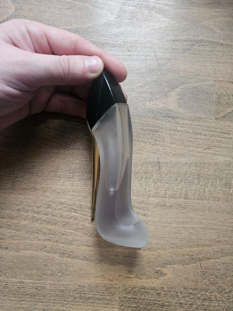 Carolina herrera -good girl hair mist,