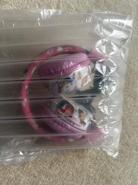 Slúchadlá s jednorožcami a dúhou, 