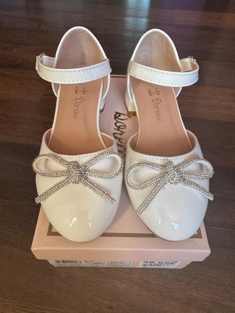 Sviatočné topánky, 31