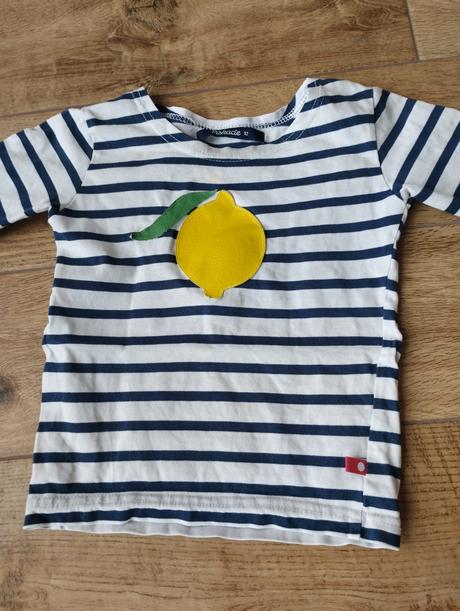 Pískacie tričko, 92