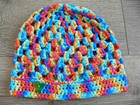 Hačkovaná čiapka obvod 40 cm, výška 17 cm, 86