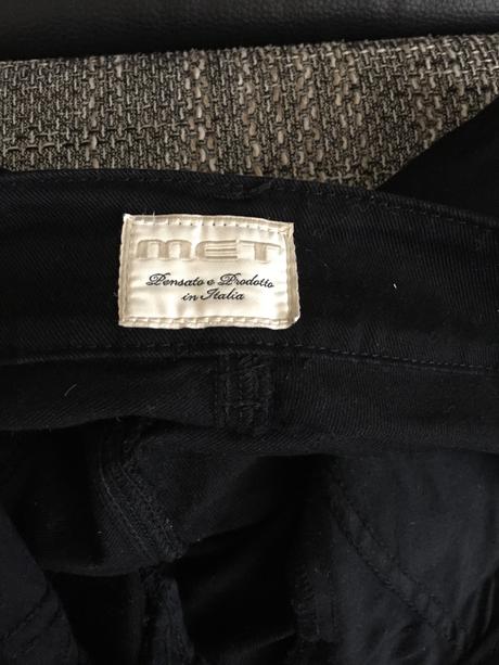 Met in jeans rifle, 26