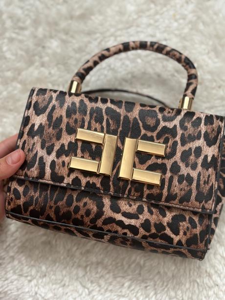 Kabelka tigrovaná, about you