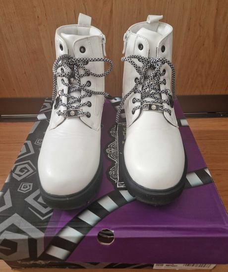 Dievčenské štýlové šnurovacie topánky beetle juice, 37