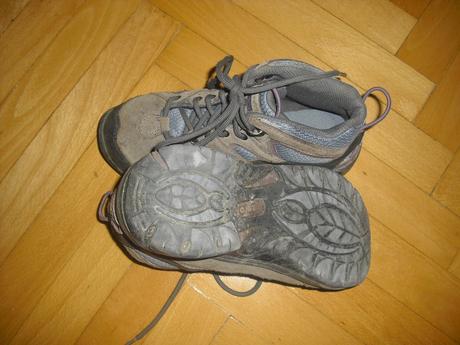 Turistické topánky, 34