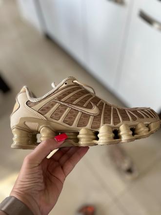 Nike shox pieskova, nike,39