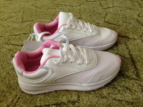 Predám nové tenisky, f&f,33