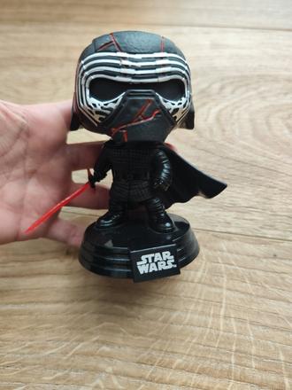 Funko pop star wars kylo ren,