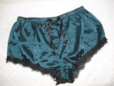 Sexy satenove s krajkami kratasky na spanie, l