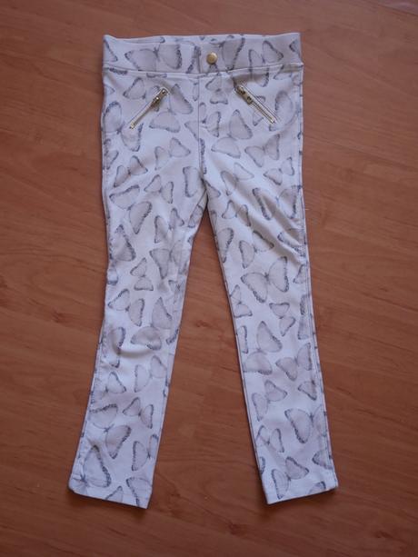 Motýlikové hm džeginsy, h&m,98