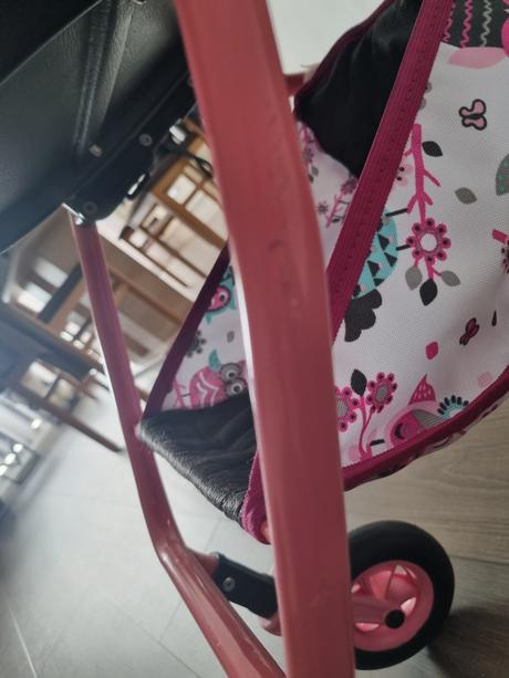 Kočiarik pre bábiky, 