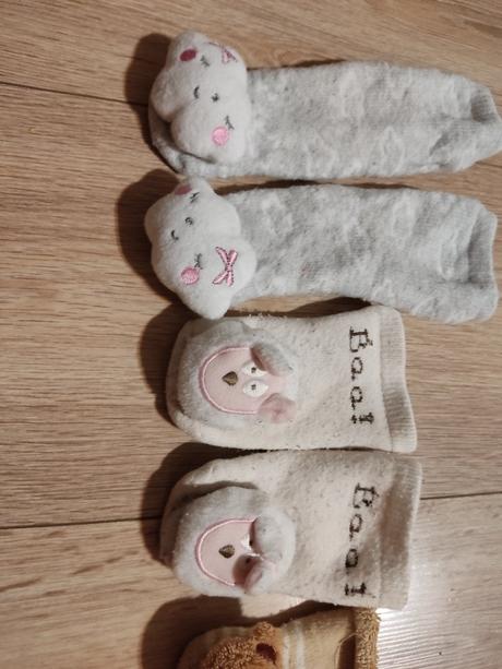 Hrkalkove ponožky, 17