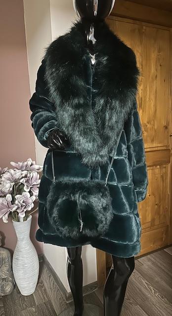 Smaragdovozelený golier z umelej kožušiny reserved, reserved