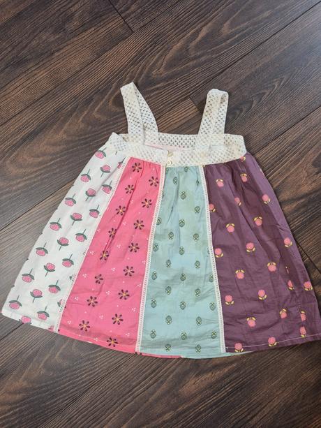 Šaty na ramienka, 110