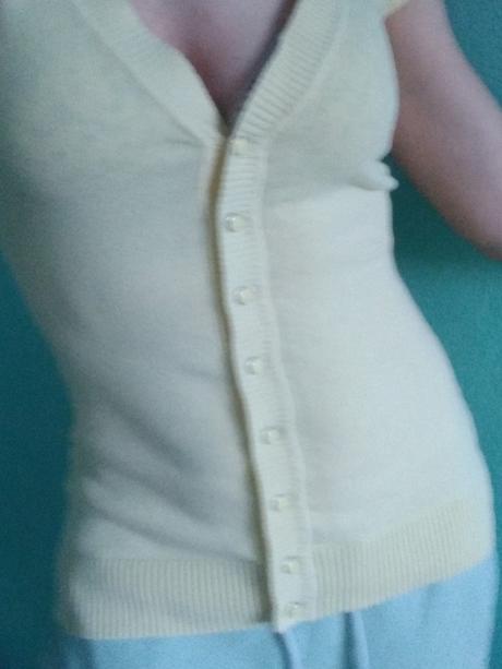 Svetložlté tričko/pulovrik, xs