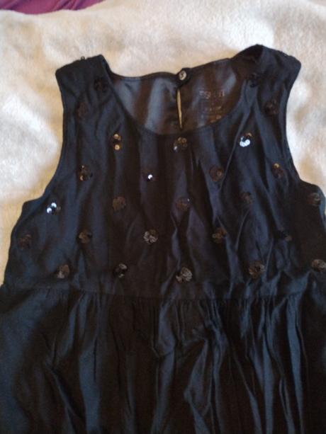 Saty s flitrami, 158