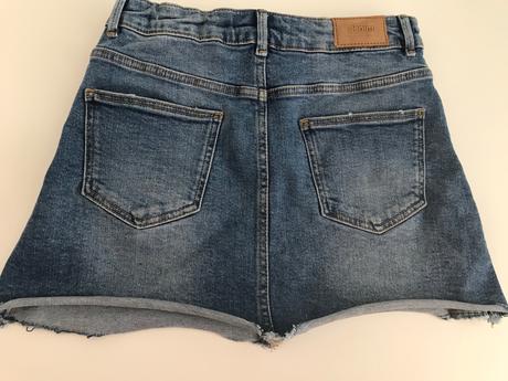 Riflova mini sukna top stav, zara,134