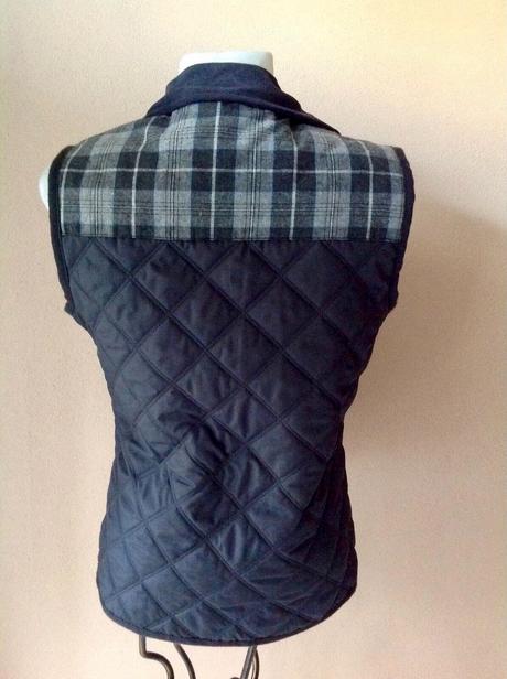 Veľmi pekná vesta, denim,40