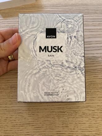 Toaletna voda musk rain avon, 