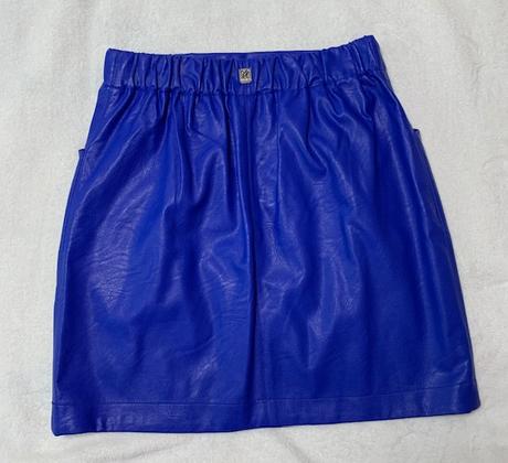 Kratšia sukňa z eko-kože s gumou v páse zn.magenta, m / s