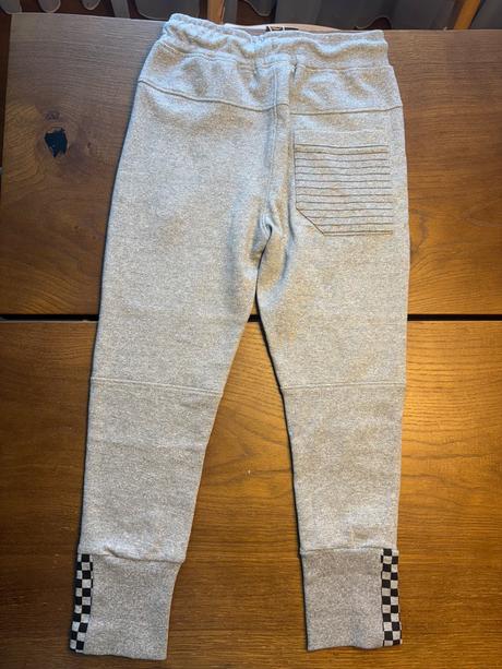 Nové tepláky reserved, reserved,140