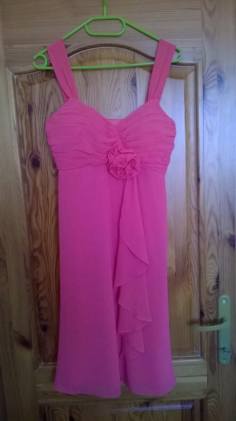 Krátke šifónové spoločenské šaty, 36