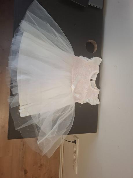 Predaj oblečenia, zara,56 / 98