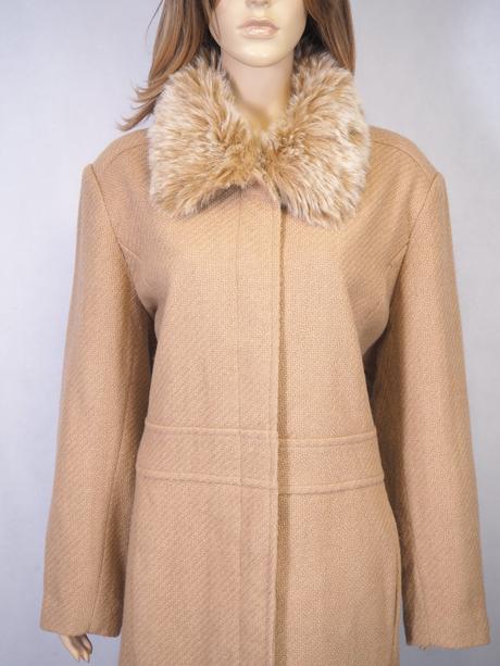 Kvalitný dámske kabát centigrade, 52