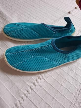 Topánky do vody, decathlon,34